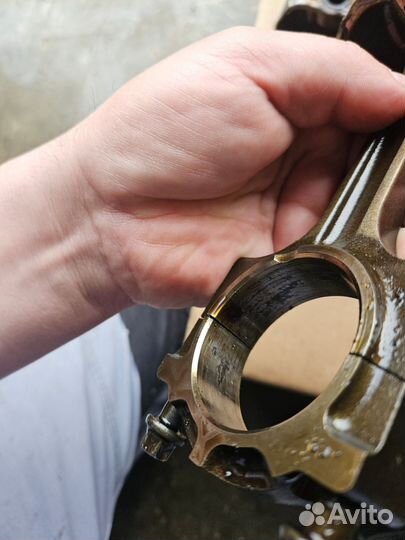 Поршни шатуны на форд фокус 2-1.8,л