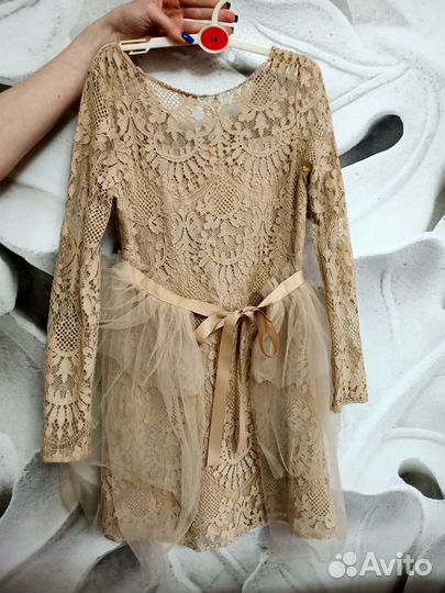 Платье праздничное