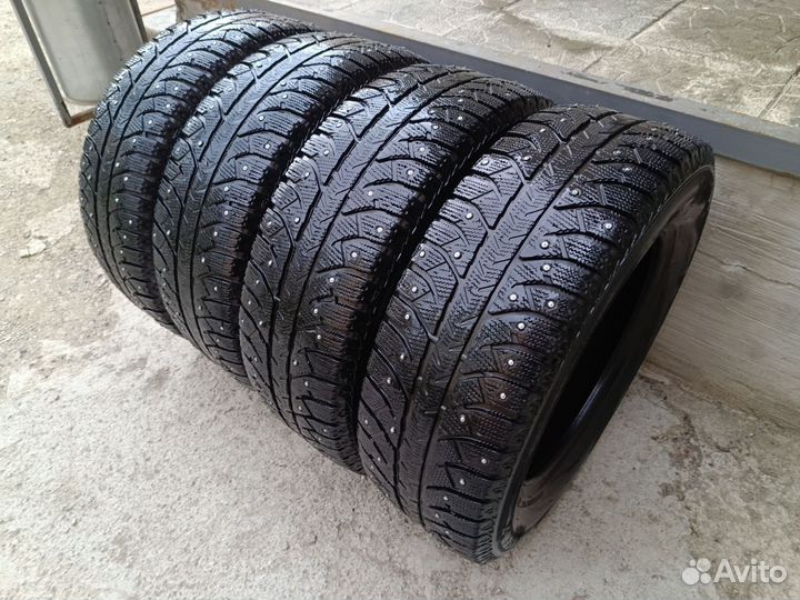 Firestone Ice Cruiser 7 215/65 R16