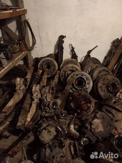 Запчасти на зил,газ,урал
