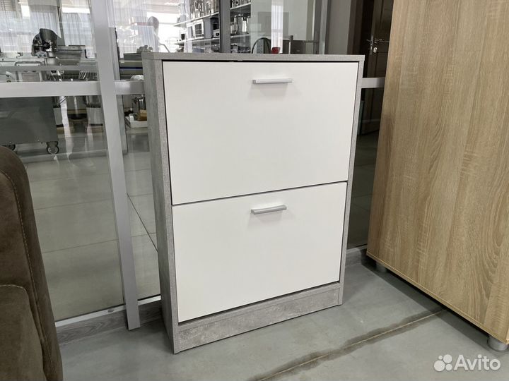 Тумба в прихожую