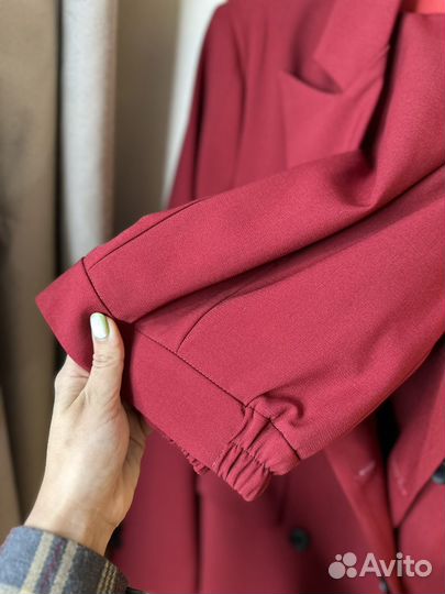 Костюм брючный S