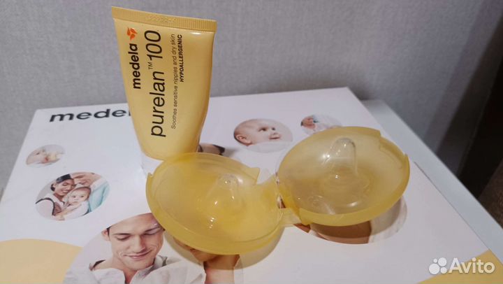 Накладки на грудь и крем от трещин