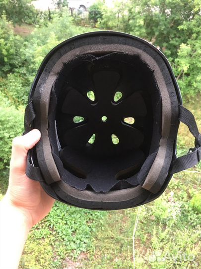 Шлем для скейтборда