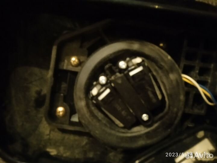 Зеркало правое lancer 9