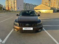 Volkswagen Tiguan 1.4 AMT, 2020, 25 800 км, с пробегом, цена 3 300 000 руб.
