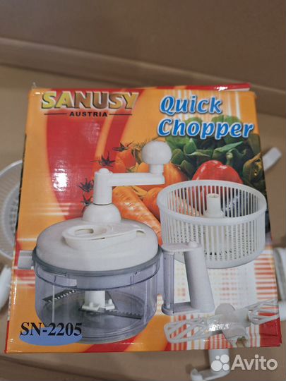 Механический кухонный комбайн