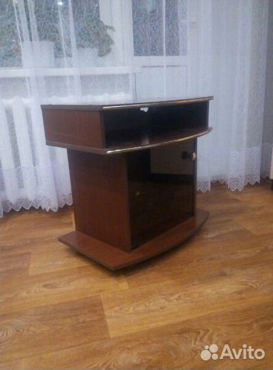 Тумбочка под телевизор