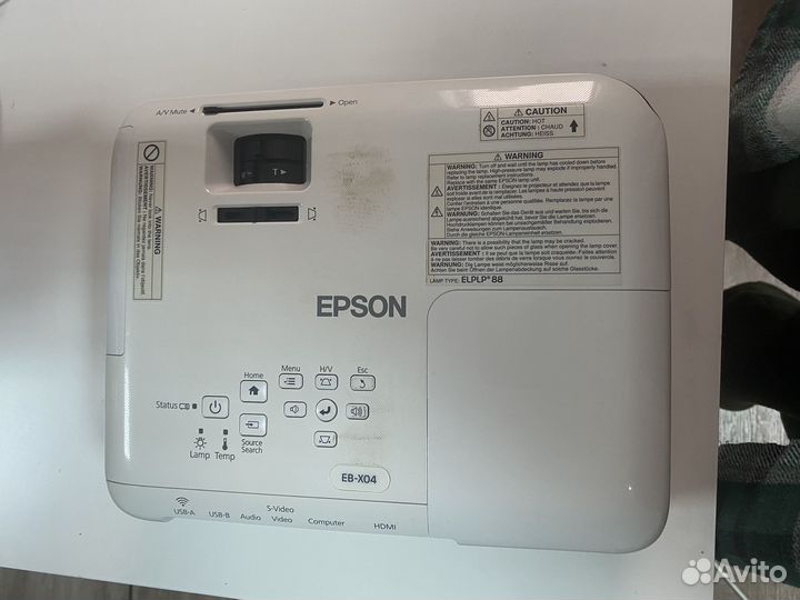 Проектор Epson EB-X04 и