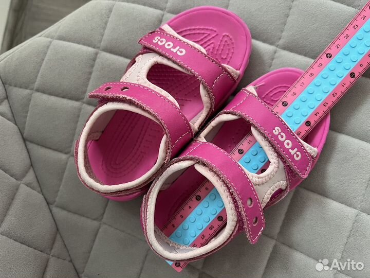 Сандалии crocs