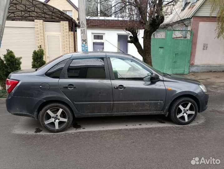 LADA Granta 1.6 МТ, 2017, 160 000 км