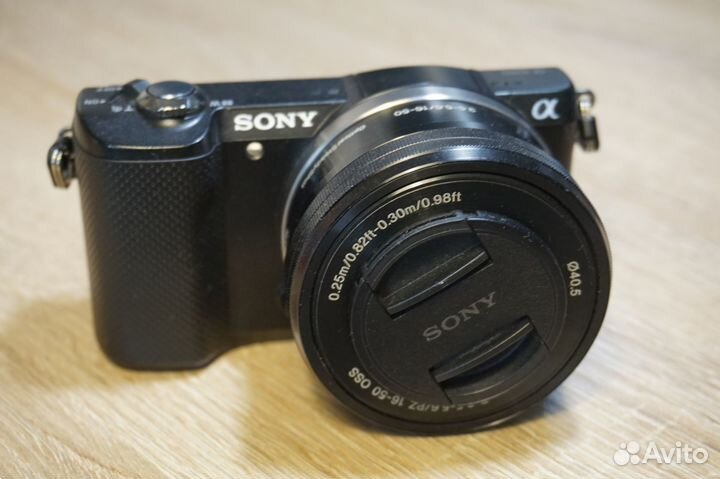 Фотоаппарат Sony a5000 Пробег менее 1000 кадров