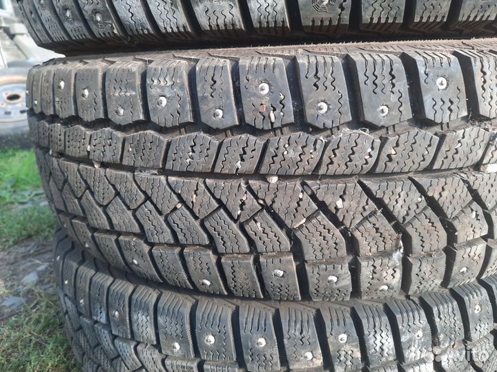 Viatti Brina Nordico V-522 185/70 R14 88T