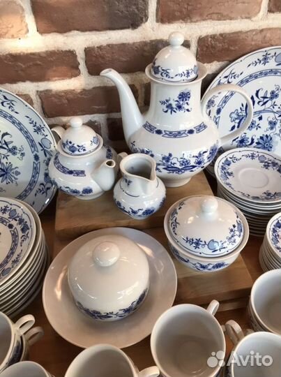 Луковый узор, синий лук чайный 12 персон 55 предме