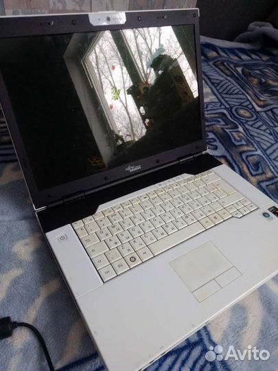 Ноутбук Fujitsu Siemens Amilo на запчасти
