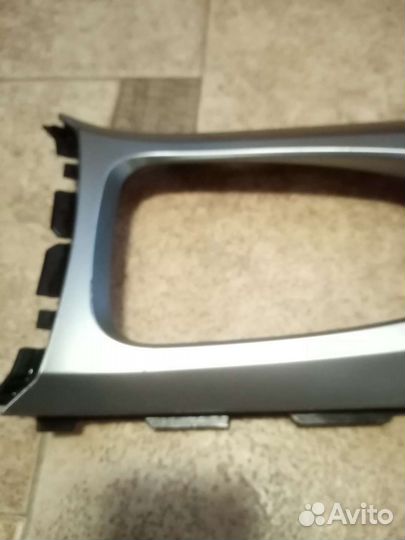 Накладка кпп Cadillac CTS 2