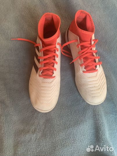 Бутсы adidas predator