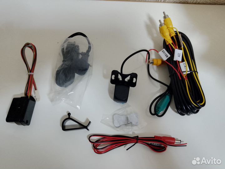 Продаю магнитолу teyes CC3