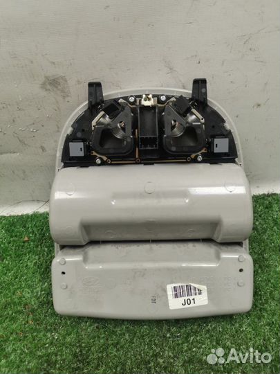 Плафон подсветки салона Hyundai Santa-Fe 2 SUV 2.2