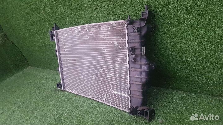 Opel Mokka Радиатор охлаждения двигателя