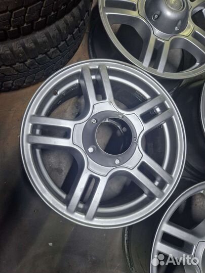 Литые диски УАЗ, Нива 5*139.7 в отличном сост