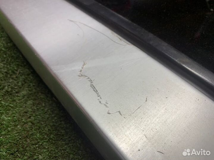 Стекло кузовное глухое заднее левое Porsche