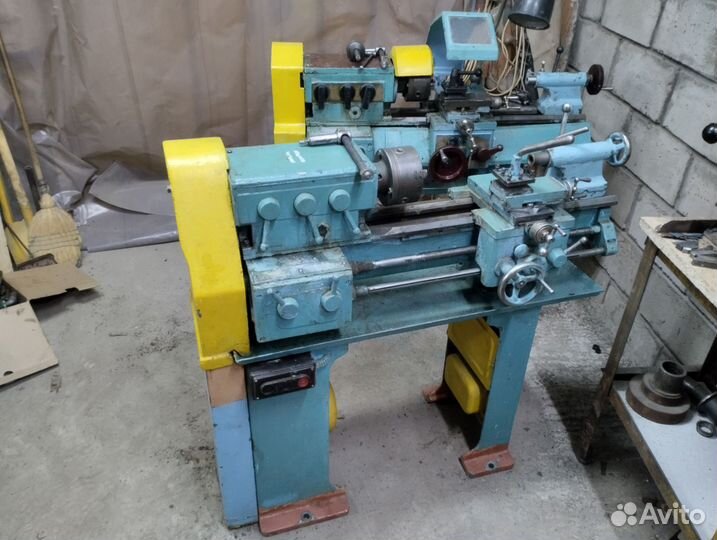 Токарный станок