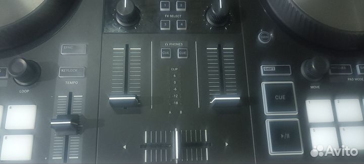 Dj контроллер traktor s2 mk3
