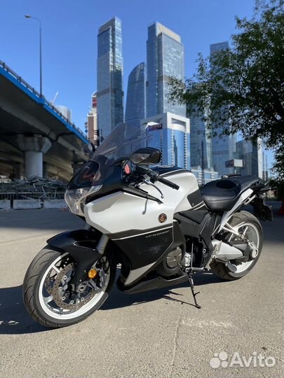 Honda VFR1200F