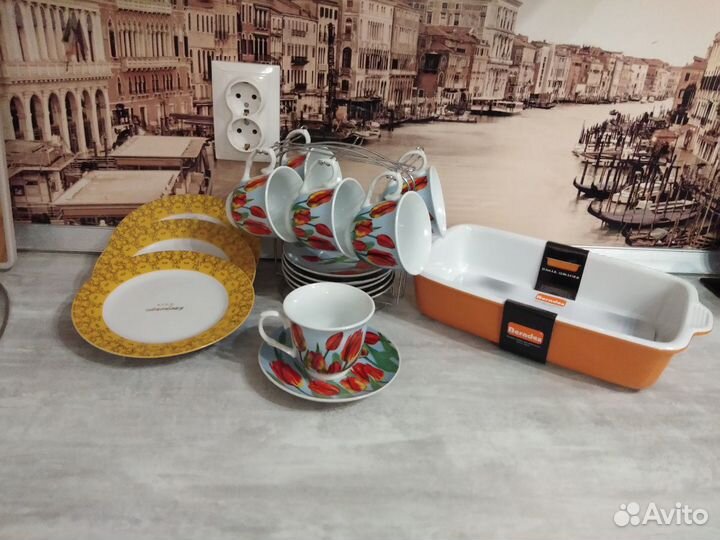 6 тарелок и жаровня