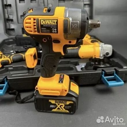 Набор аккумуляторного инструмента dewalt 4 в 1