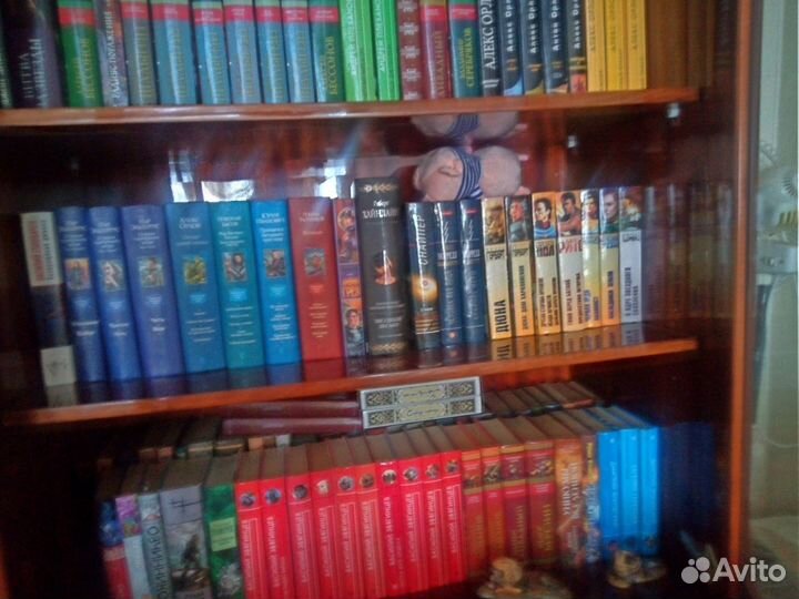 Книги. Отборная фантастика,боевики, детективы