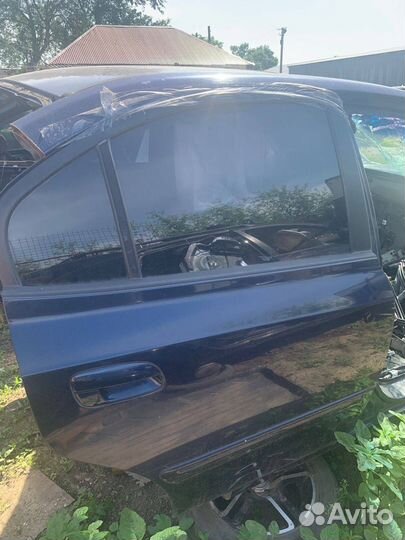 Дверь Hyundai Elantra