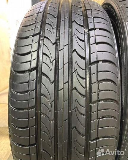 Nexen Classe Premiere 672 215/50 R17 91V