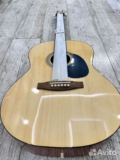 Акустическая гитара