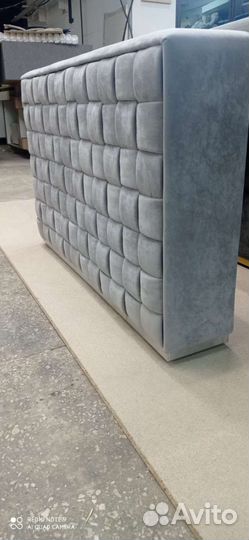 Мягкая мебель менеджеры и дизайнеры