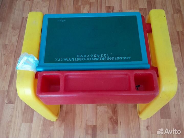 Развивающий столик chicco