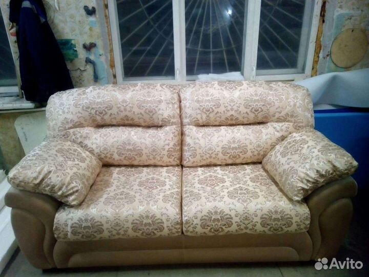 Перетяжка мягкой мебели