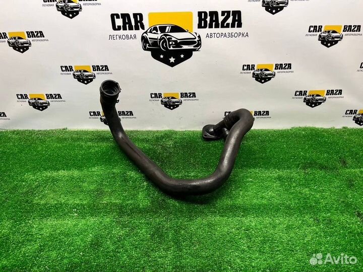 Патрубок системы охлаждения Volkswagen Golf V