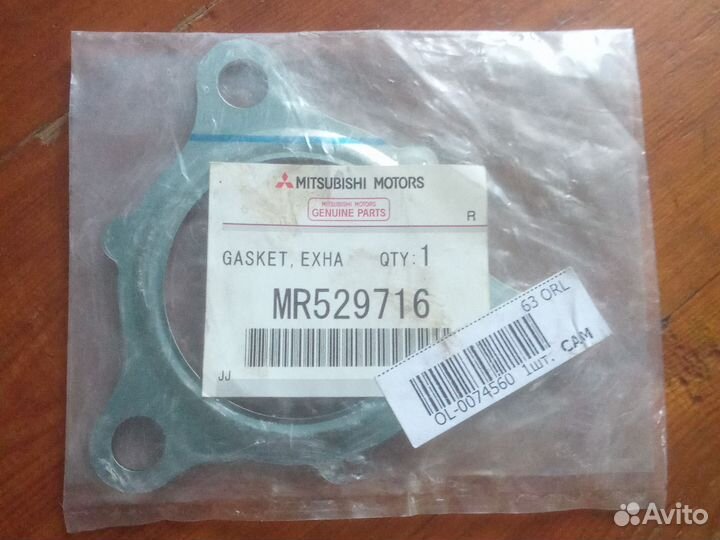 Прокладка коллектора на L200 MR529716