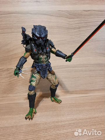 Armored Lost Predator Neca