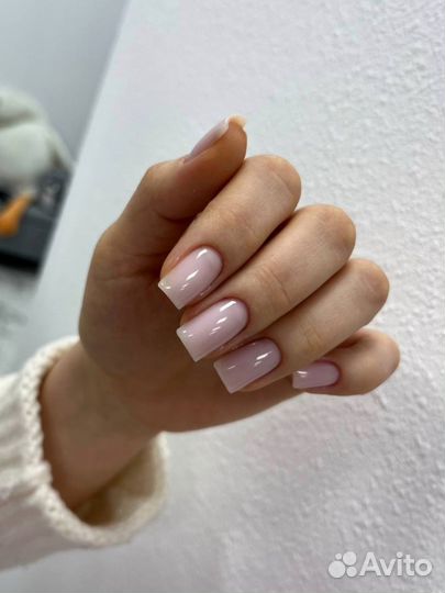 Маникюр- педикюр