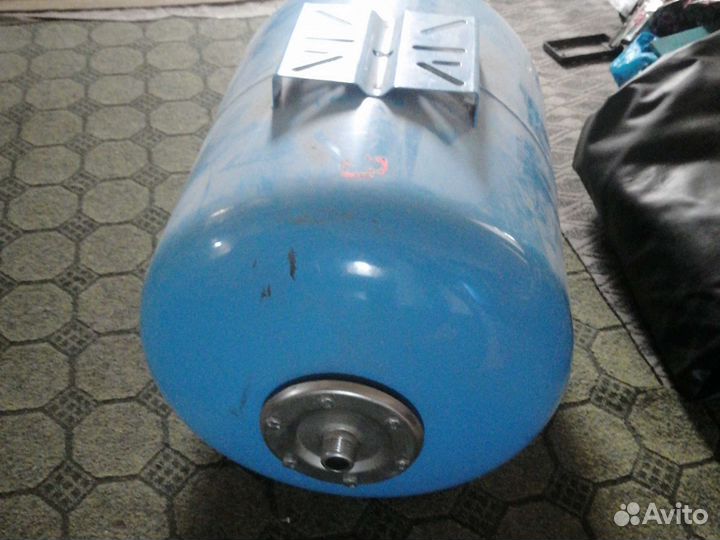 Бак для воды металлический
