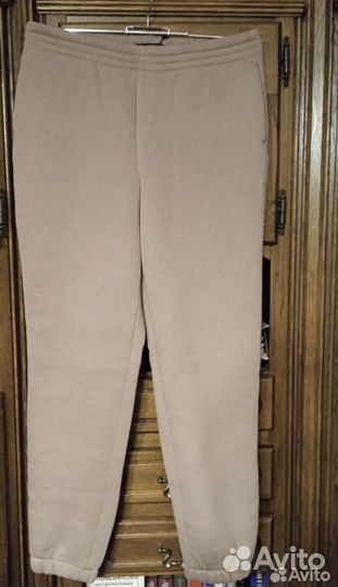 Спортивный костюм женский