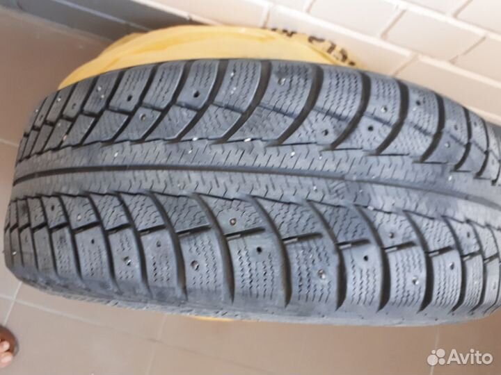 Gislaved Nord Frost 5 205/60 R16
