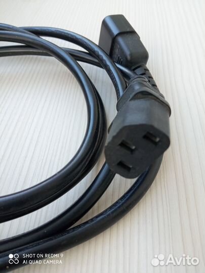 Кабель монитор - компьютер 250V