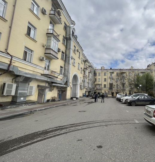 2-к. квартира, 65 м², 2/4 эт.