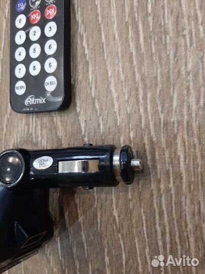 Ritmix FMT - A750 трансмиттер модулятор