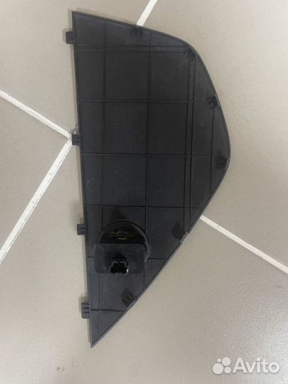 Накладка торпедо правая Hyundai Getz