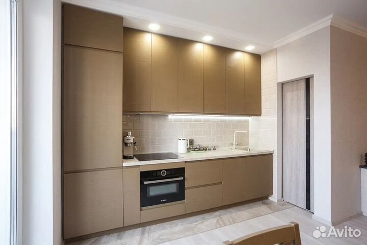 Кухня беж до потолка. Производство